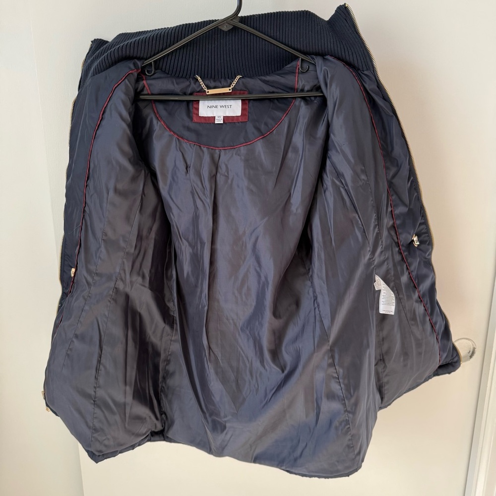 Chevron Colorblock Puffer Jacket with Faux Fur Trim Hood - Picture 11 of 15